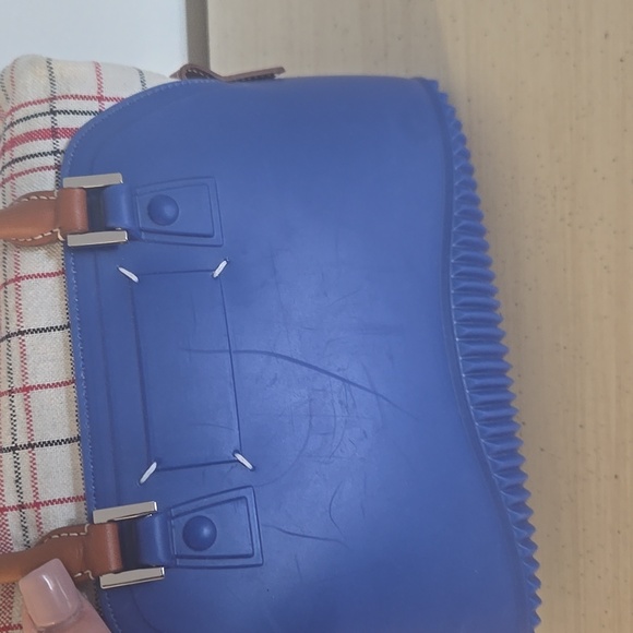 Mason Margiela 5AC Rubber Tote - Picture 14 of 14